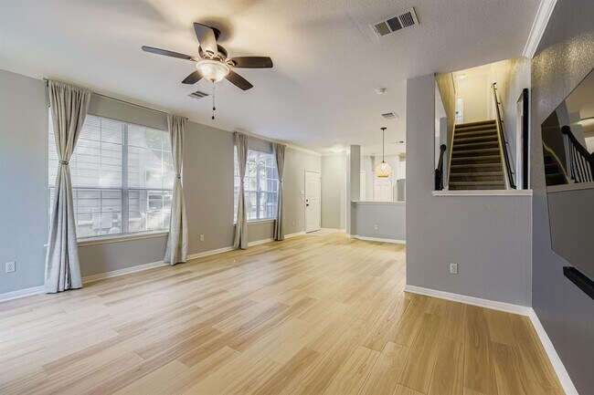 Photo - 8518 Cahill Dr Unidad 20