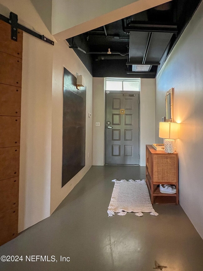 Photo - 2064 Herschel St Unit 205