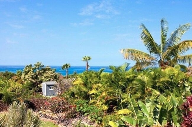 Photo - UNFURNISHED 3/2 PRIVATE HOME WITH OCEAN VIEW! AVAILABLE NOW!