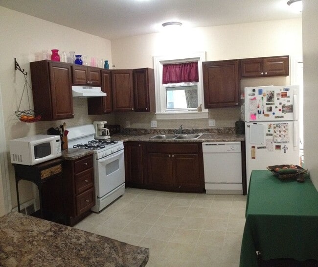 Photo - 200 S Mills St Unit 200-1