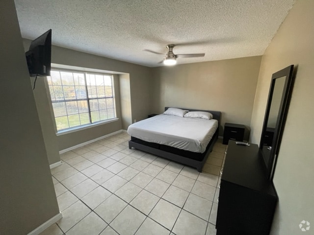 Building Photo - 8506 Leake Ave Rental