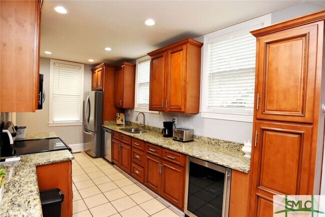 Photo - Spacious and fully furnished Victorian beauty