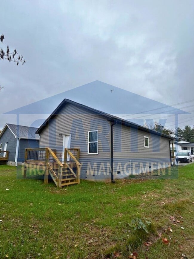 Photo - *Brand New* 3 bedroom home!