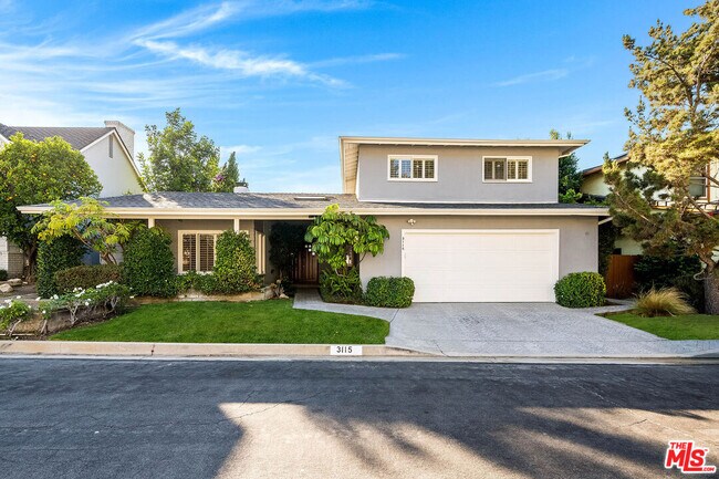 3115 Dona Susana Dr