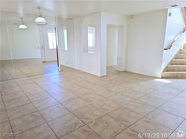 Building Photo - 9162 Green Frost Dr Rental