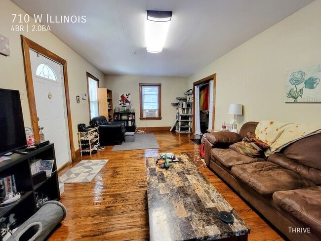 Photo - 710 W Illinois-