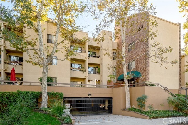 Building Photo - 460 Oak St Unit 318 Rental