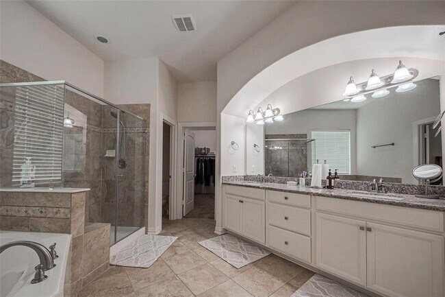 Photo - 28314 Calaveras Lake Dr House