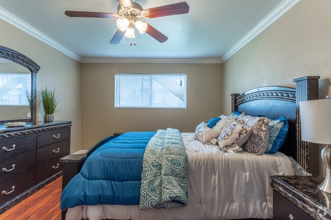 Dormitorio - Falls of Deer Park Apartments