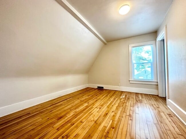 Photo - 1281 Elm St Unit 3