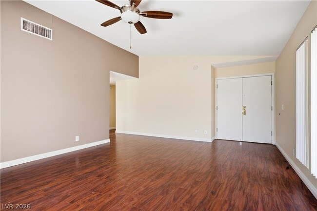 Photo - 5221 Percheron St