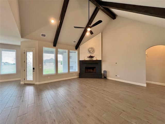 Photo - 252 Harvard Ln