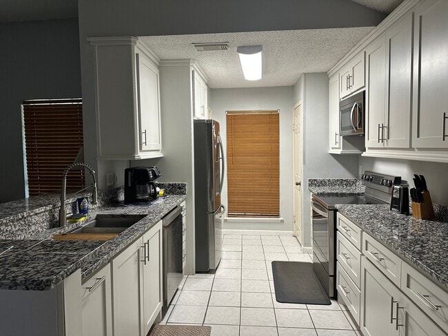 Photo - 25119 Thrushwood Ln