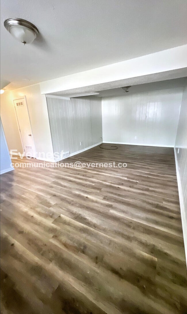 Photo - 1303 Michele Dr