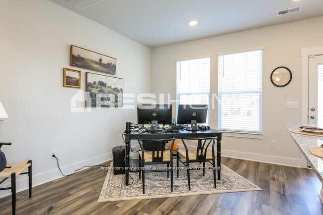 405 Rill Walk Pl