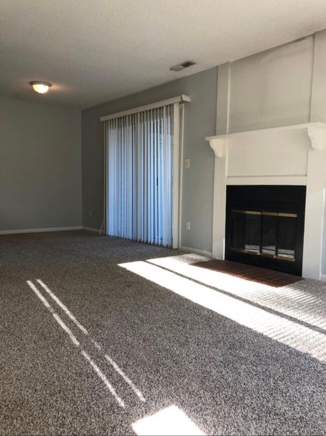 Photo - 2548 Cove Point Pl