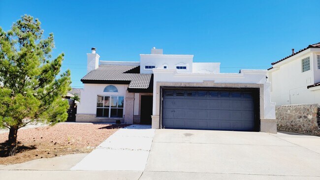 Incredible 3 bedroom, 2.5 bath home in West El Paso! - Incredible 3 bedroom, 2.5 bath  home in West El Paso!