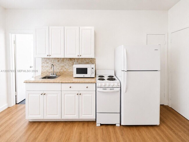 Photo - 3025 Indian Creek Dr Unit 310