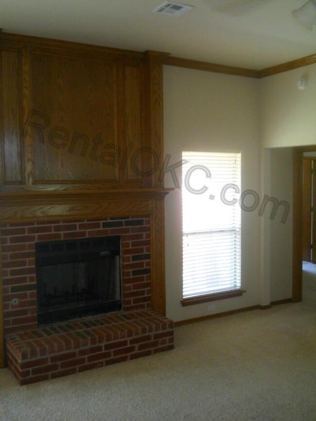 Photo - 3 Bed 2 Bath + Office in Moore School dist...
