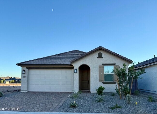 Building Photo - 9973 W Mitchell Ave