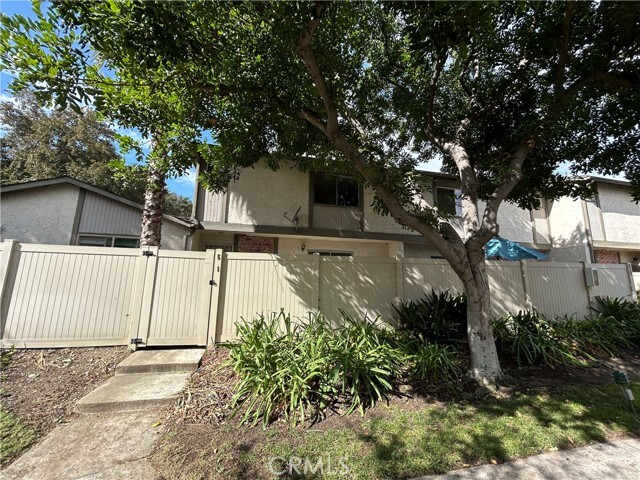 Photo - 511 D St Townhome