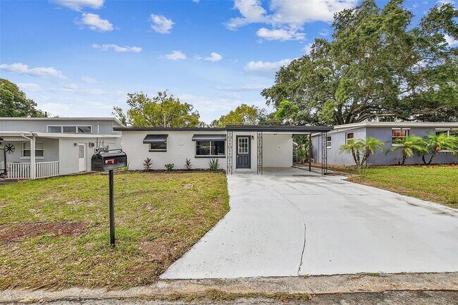 Photo - 10434 118th Pl N