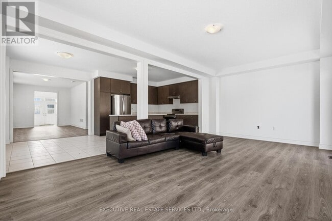 Photo - 67 Bloomfield Cres