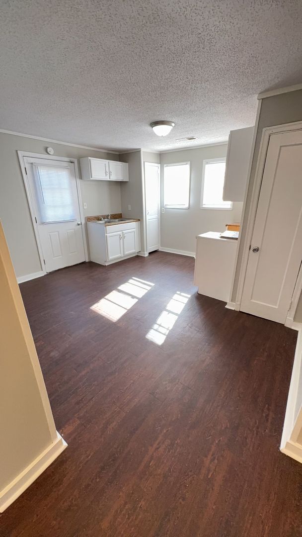 Photo - Newly Renovated 2-BR Duplex – Modern Finishes & Spacious Layout