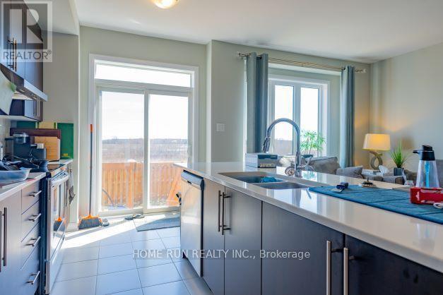 Photo - 75 Aura Ave