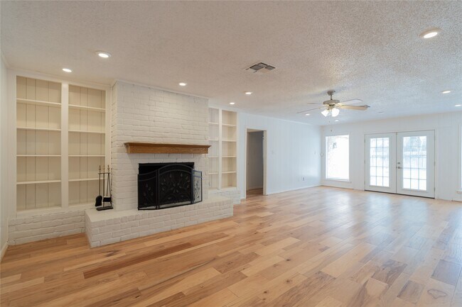 Photo - 12910 Shady Knoll Ln