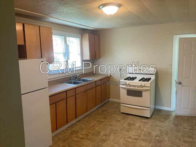 Photo - 1341 S Delphos St