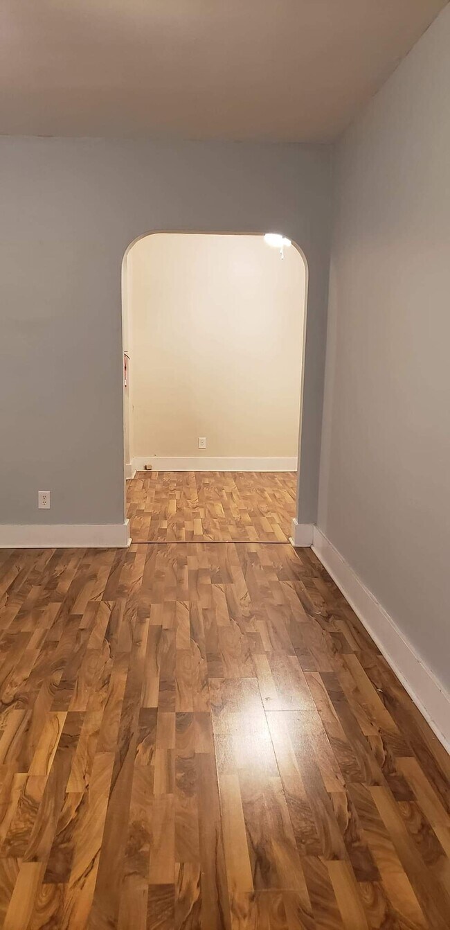 Photo - 4 plex Unit 608-5