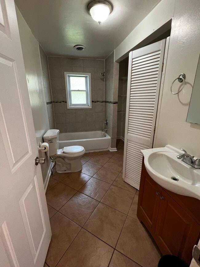 Photo - 7740 John Vuong Way