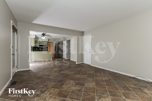 Photo - 6012 Kingsgate Dr