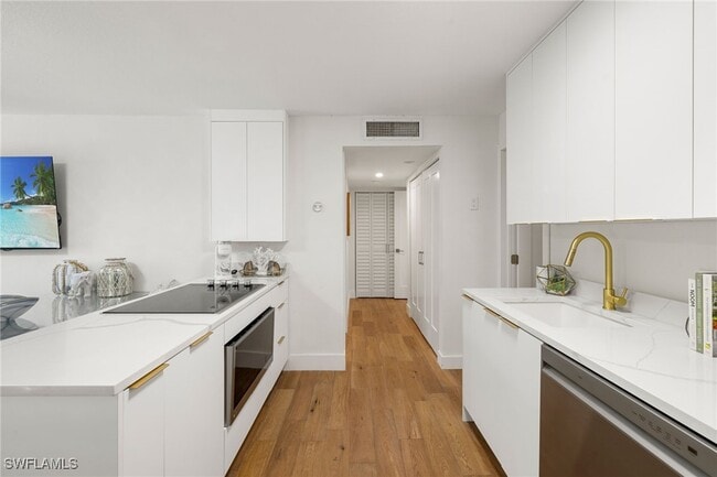 Photo - 175 5th Ave S Unit 204