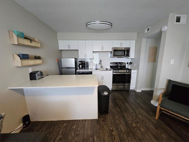 Photo - 3503 Harmon Ave