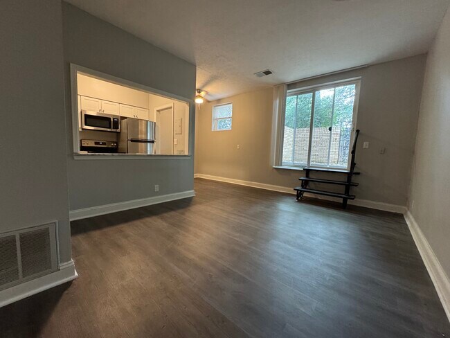 Photo - The Charlotte Unit 101