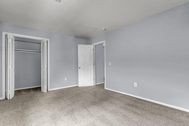 Photo - 415 Parkdale Dr