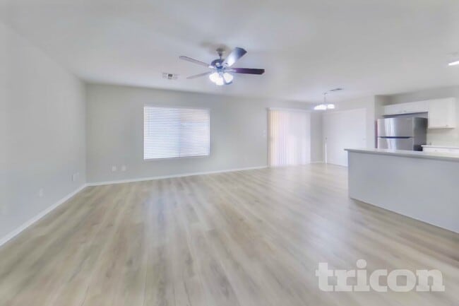 Photo - 12601 W Pershing St