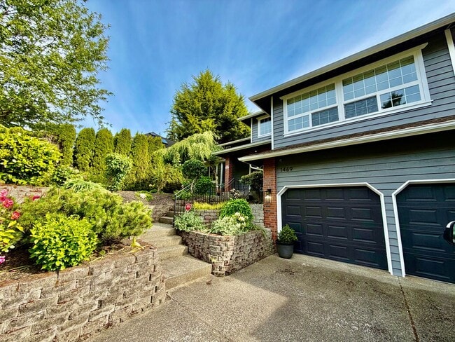 Photo - Stunning Elliott Pointe View Home in the Heart of Mukilteo