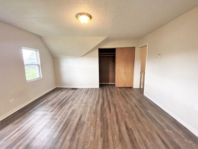 718 N Euclid Ave Unit 3
