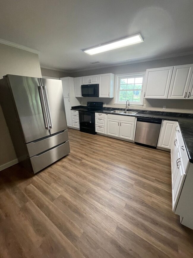 Photo - Waterfront Home!