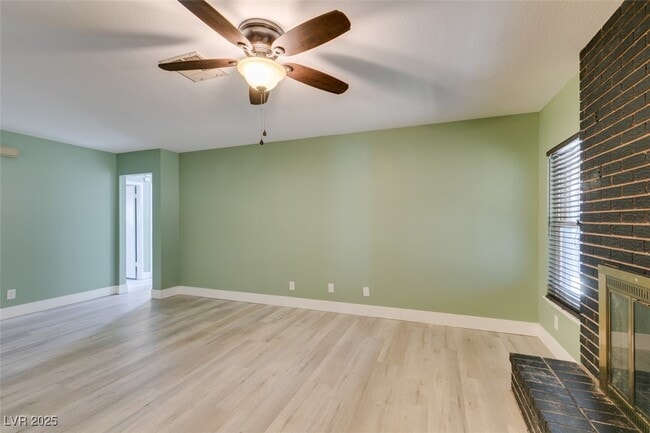 Photo - 605 Mosswood Dr