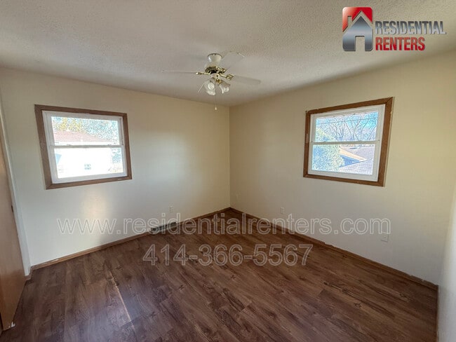 Photo - 6578 N 73rd St