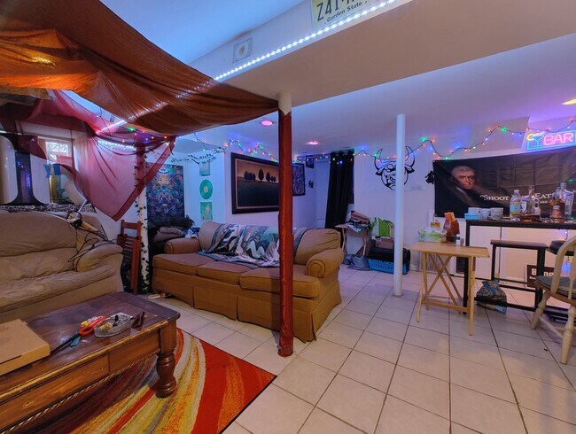 11 Medford St Unit 1