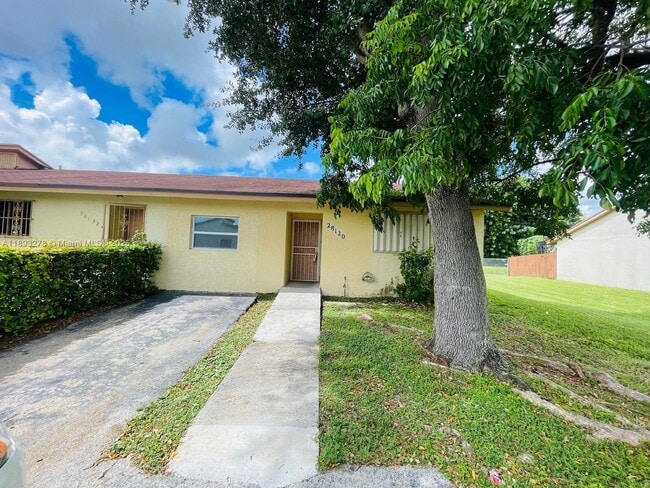 Building Photo - 28120 SW 141st Pl