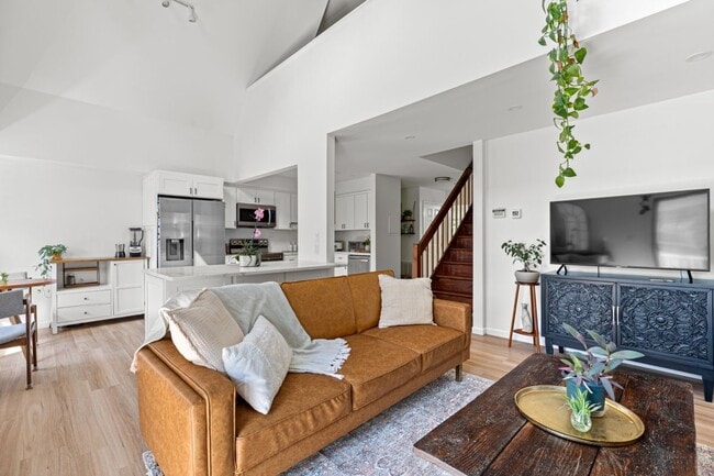 500 Glendale Ave Unit 6
