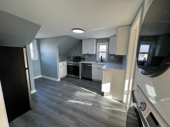 Photo - 141 Willow Grove Ave Unit 2