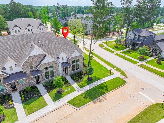 Photo - 304 Fields Ln