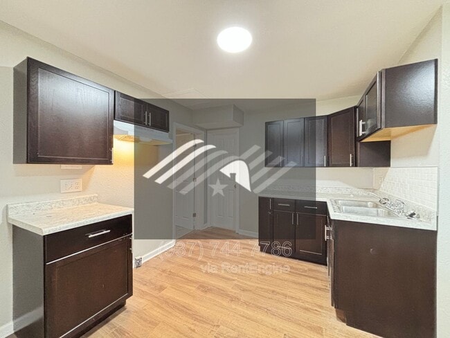 Building Photo - 4205 Riverview Ave